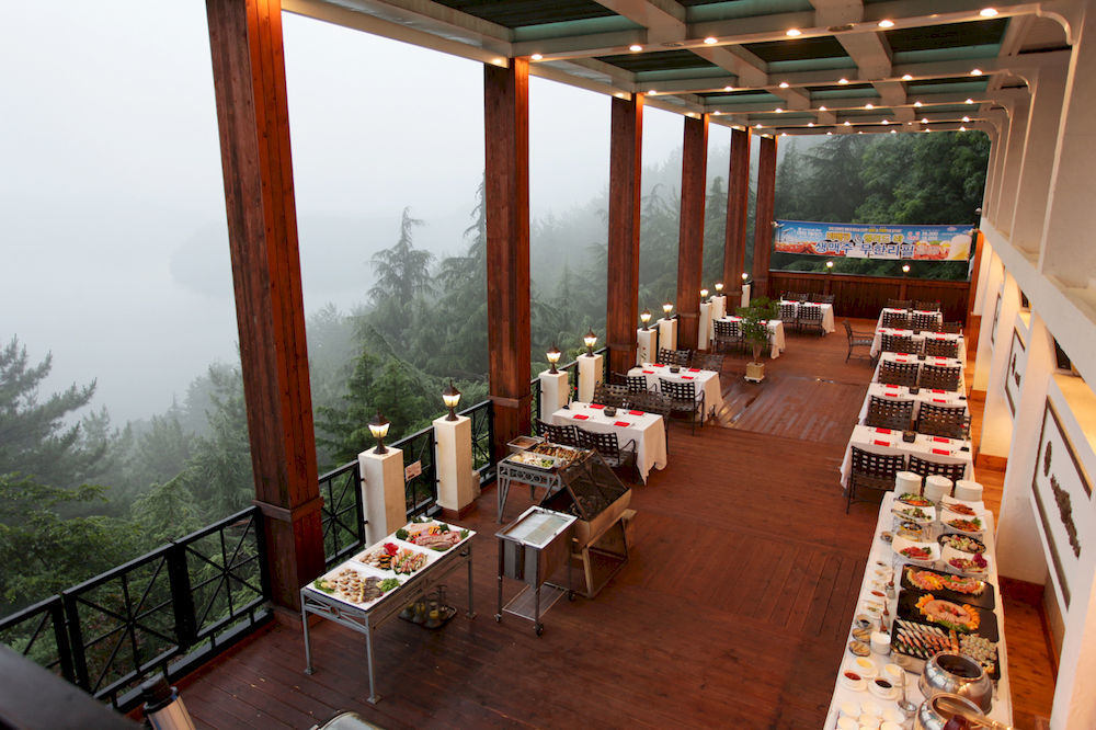Asia Lakeside Hotel Джинджу Екстериор снимка